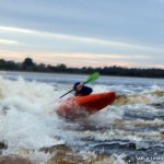Photo of the Tarmonbarry Wave in County Roscommon Ireland. Pictures of Irish whitewater kayaking and canoeing. 10 gates. Photo by Tomas O Donoghue