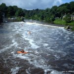 Photo of the Liffey river in County Dublin Ireland. Pictures of Irish whitewater kayaking and canoeing. lucan weir mega water.